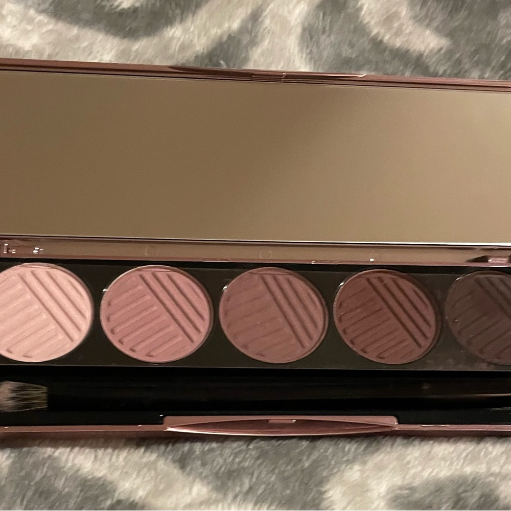 Dose Marvelous Mauves Eyeshadow Palette